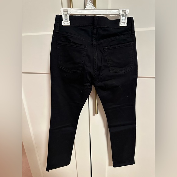 Gap - Picture 4 of 4